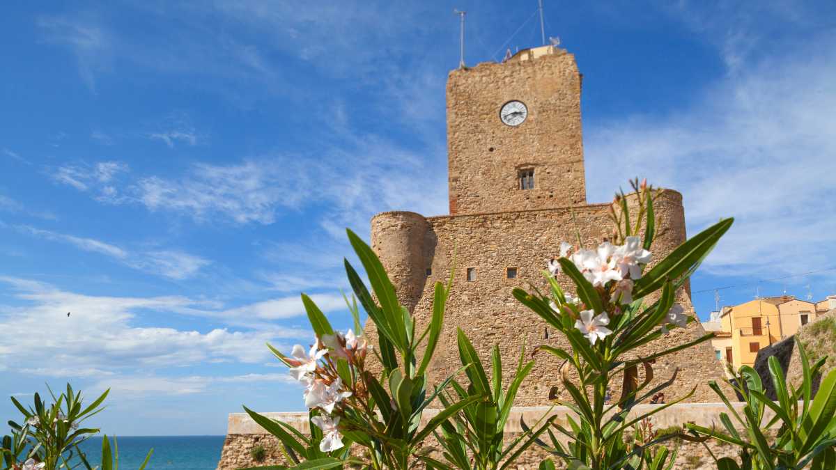 Feste ed Eventi a Termoli: Scopri le Tradizioni Culturali del Borgo Marinaro
