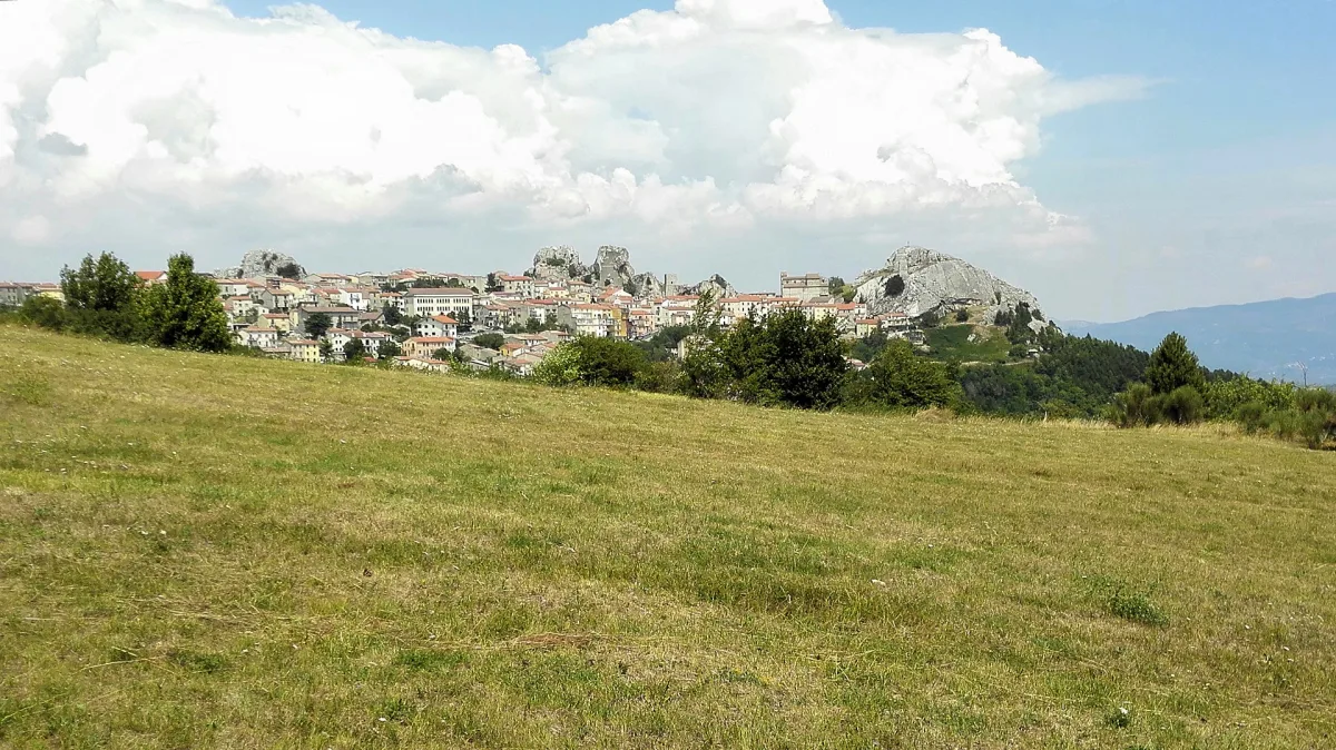 I migliori trekking vicino a Pietrabbondante: avventure nel cuore del Molise