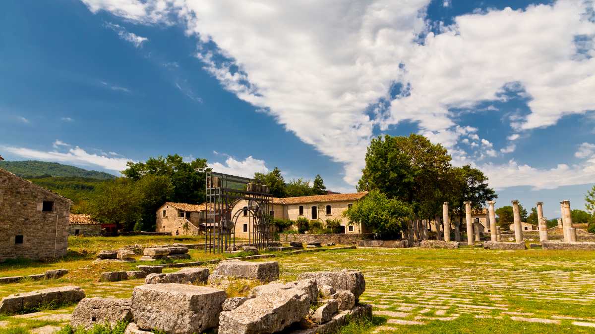 Cosa vedere a Sepino: un viaggio tra storia e bellezze nascoste