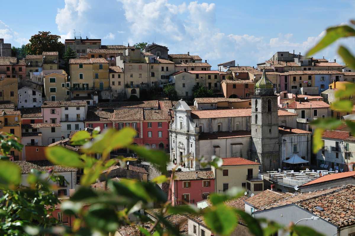 Ristorante con vista panoramica su Isernia, piatti gourmet