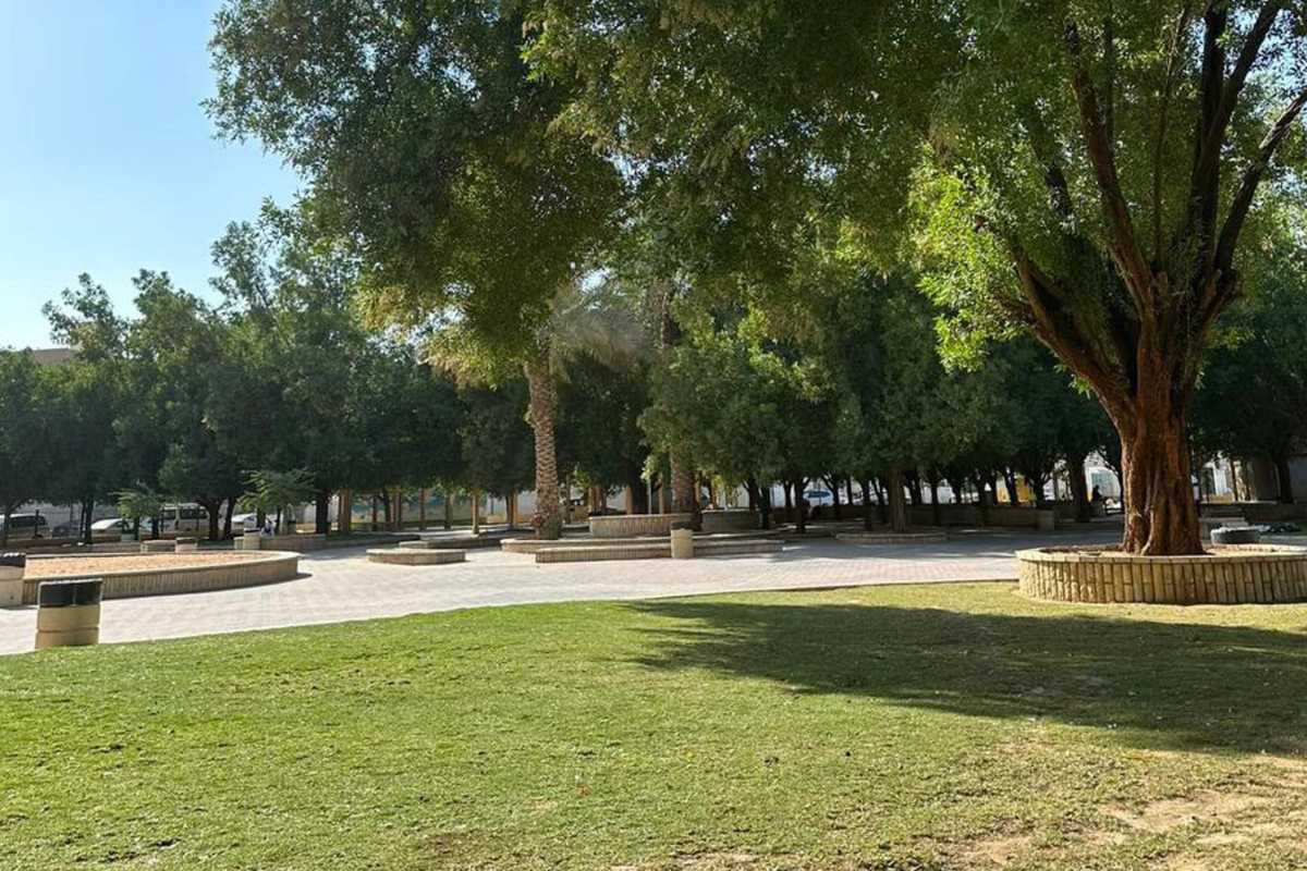 Bambini che giocano al parco di Termoli con vista sul mare